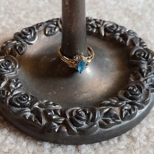 Size 6 Aquamarine stone ring.